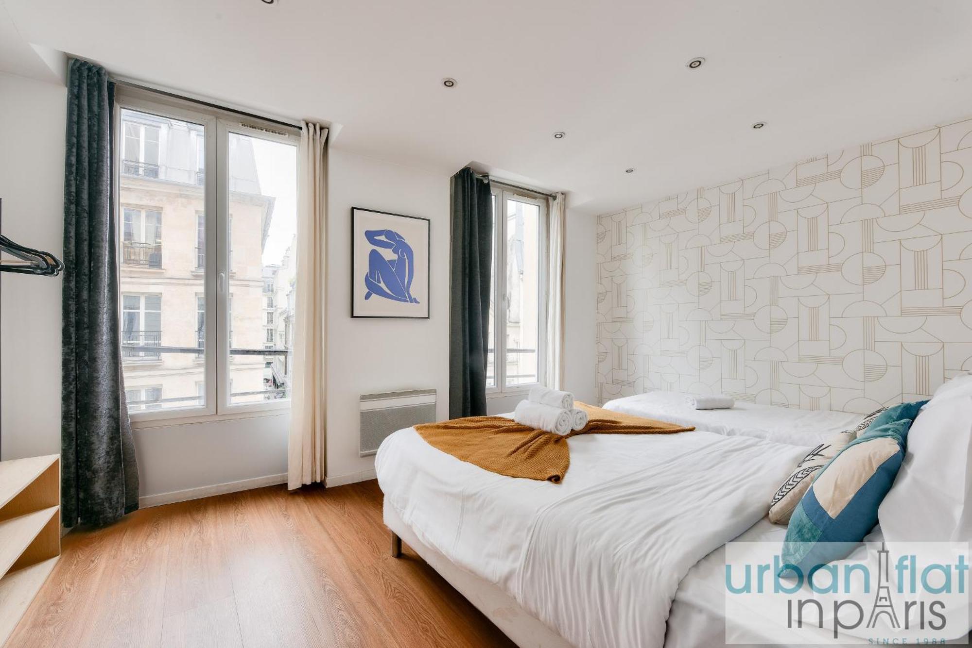 04 Best Flat Montorgeuil 3 Париж Екстериор снимка