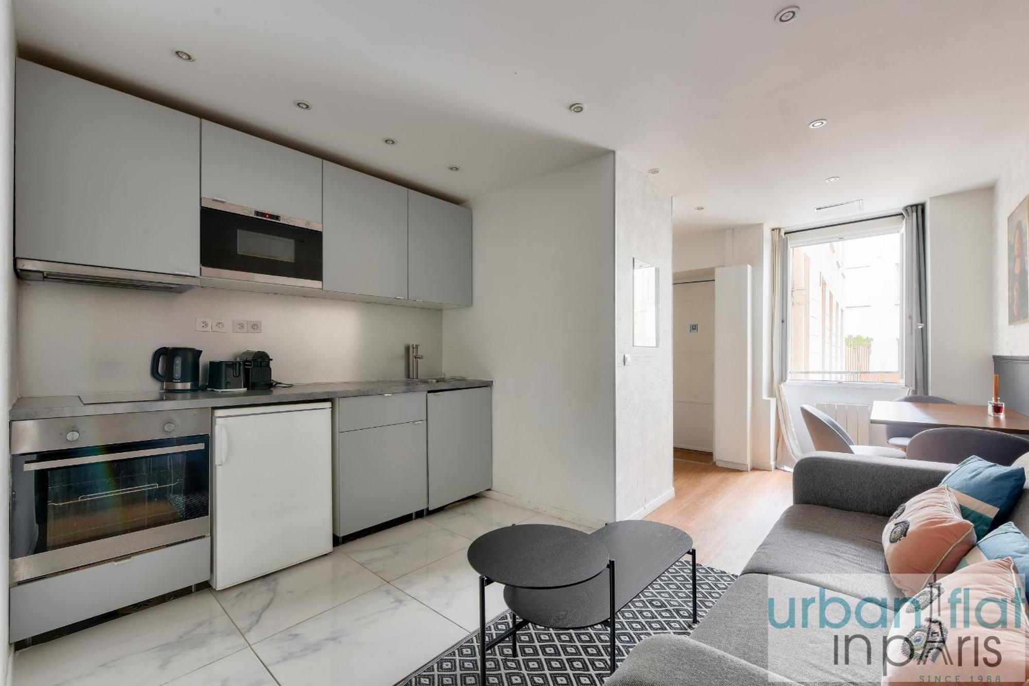 04 Best Flat Montorgeuil 3 Париж Екстериор снимка